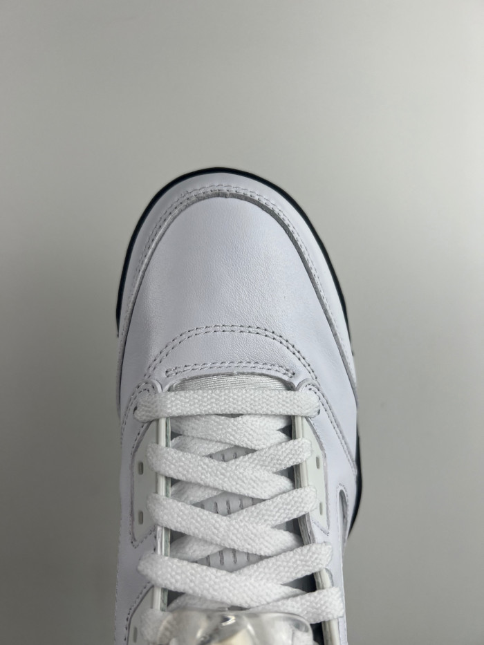 Air Jordan 5 Retro "White and Black" DD0587-110