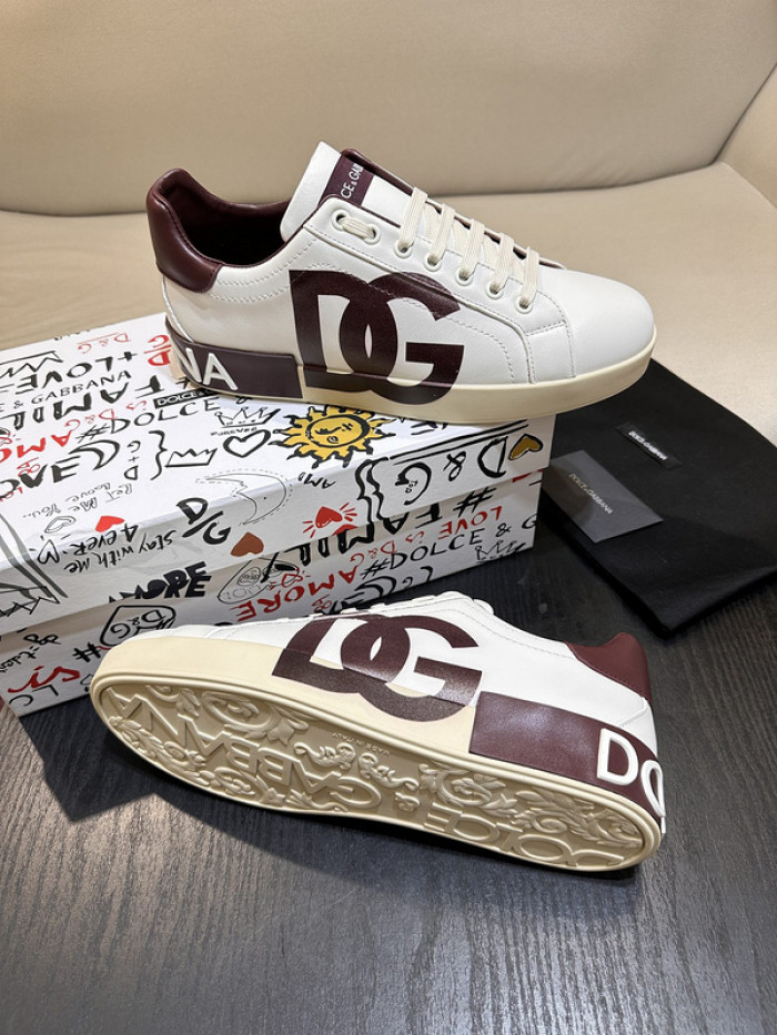 DG sneaker