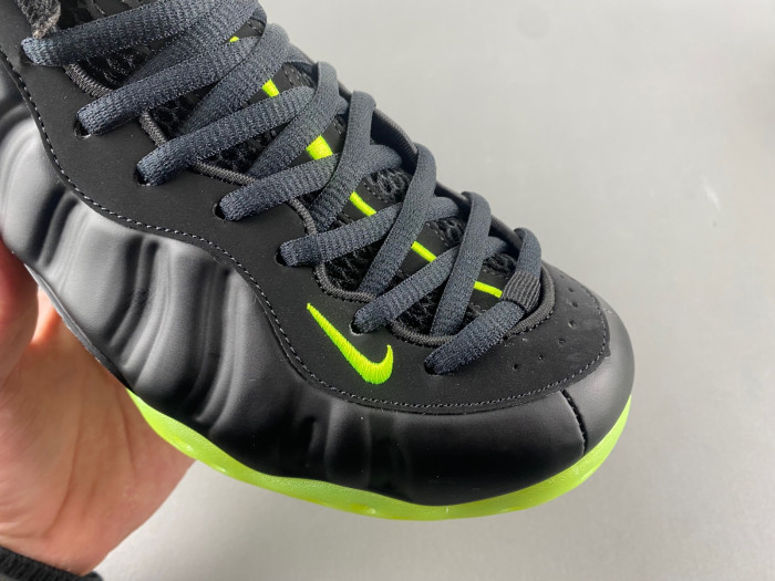 Nike Air Foamposite One “Volt” HF2902-001