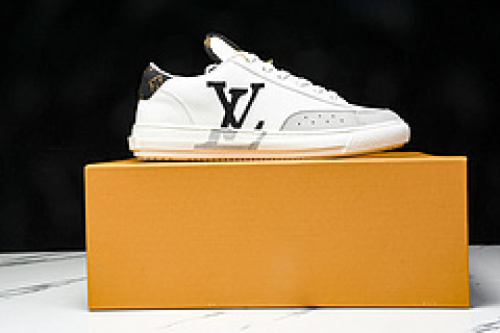 L&V SNEAKERS