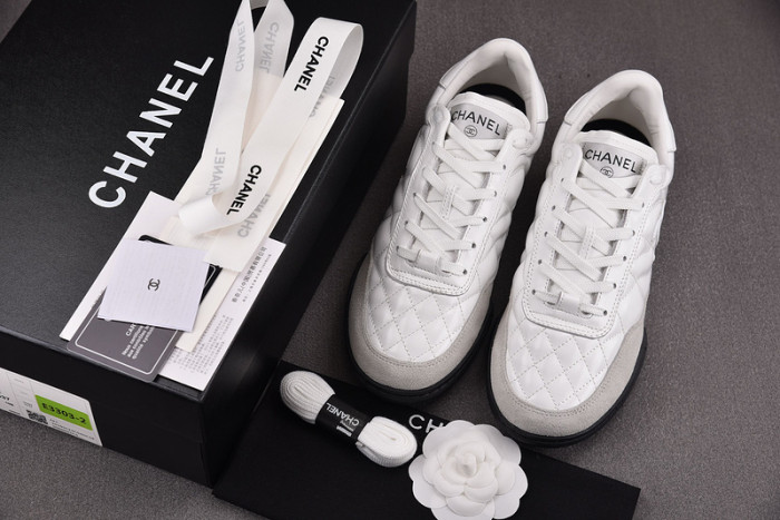 CHANEEL sneaker