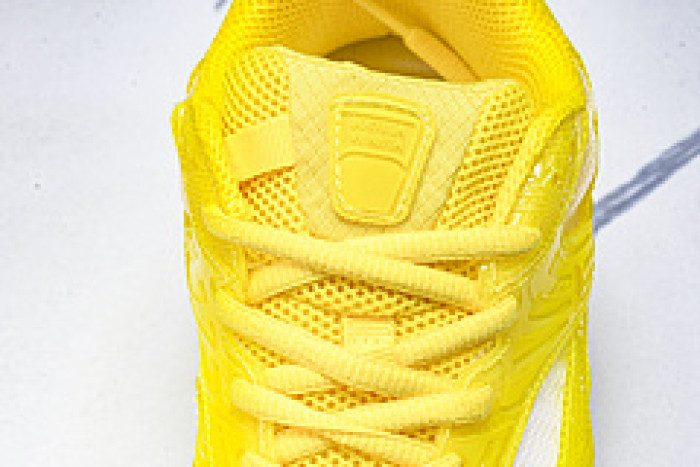 BOTTEGA VENETA SNEAKER