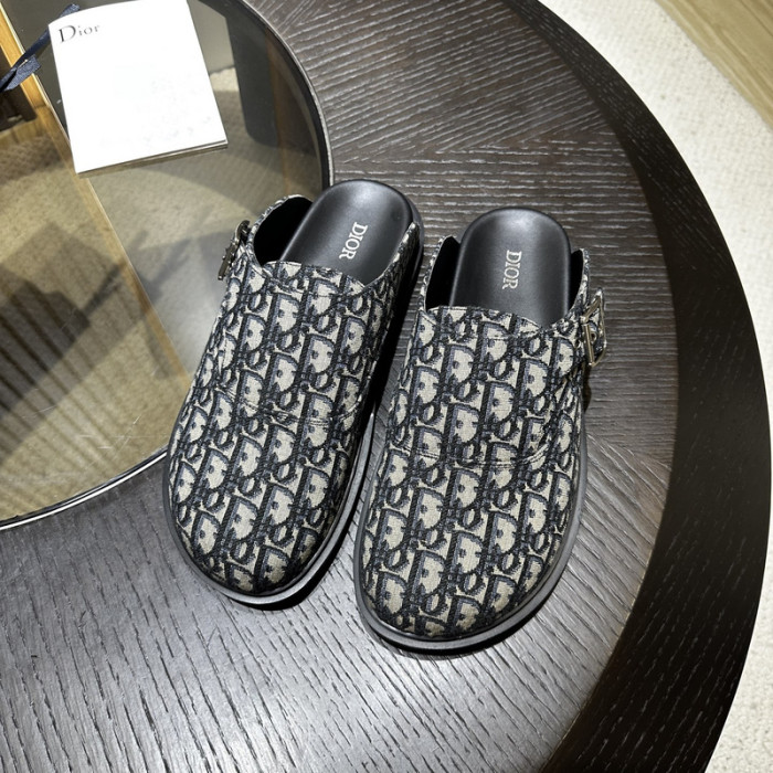 DO DESIGNER SLIPPERS