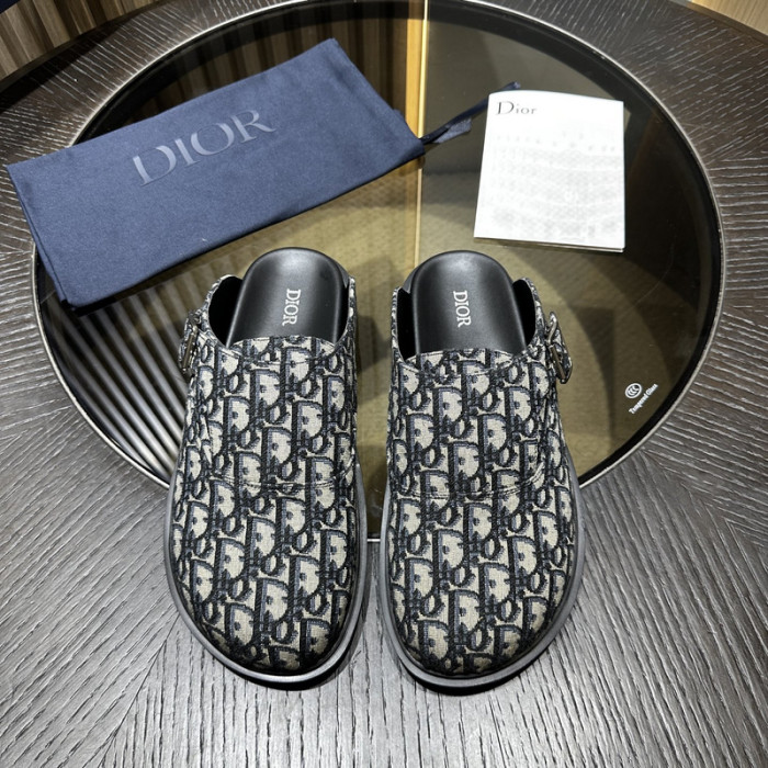 DO DESIGNER SLIPPERS