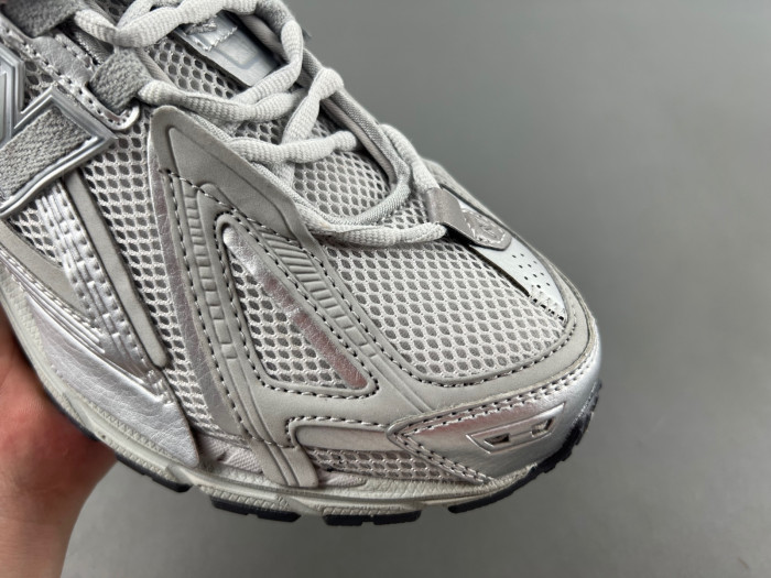 New Balance 1906A Grey M1906AG