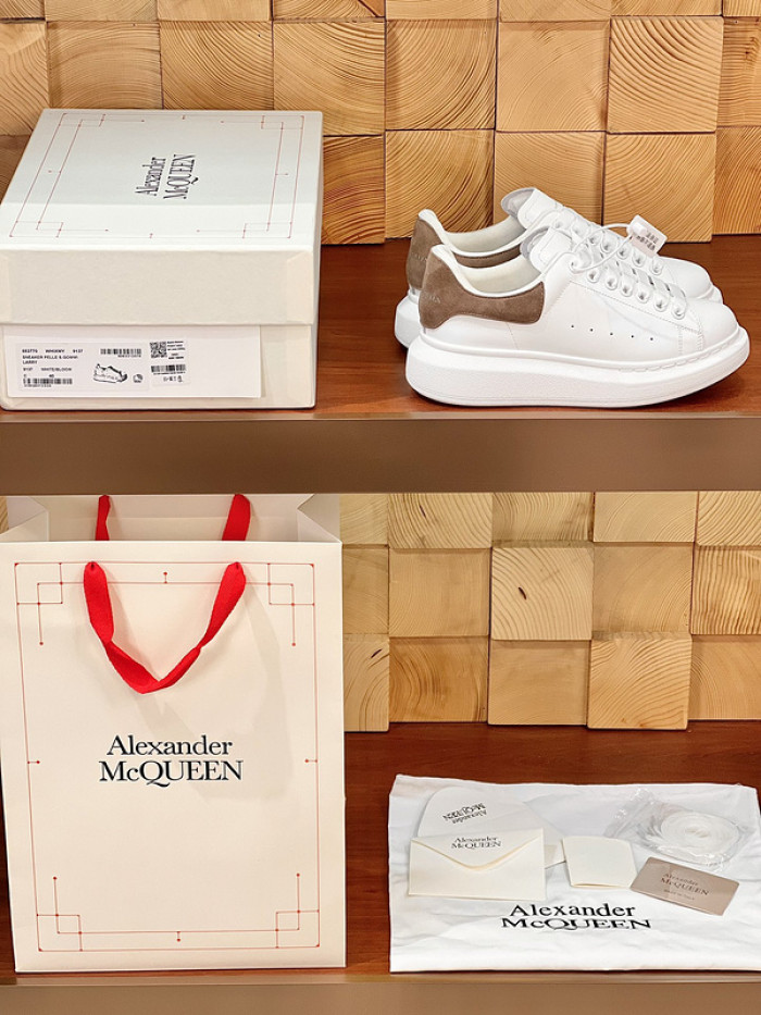 Alexander McQueen sneaker