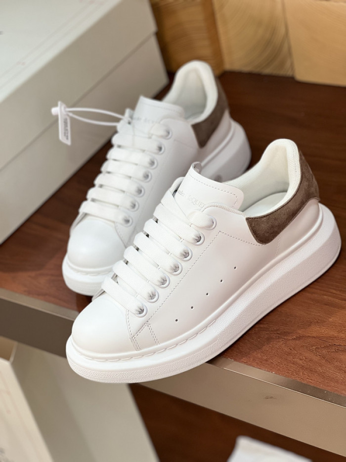 Alexander McQueen sneaker