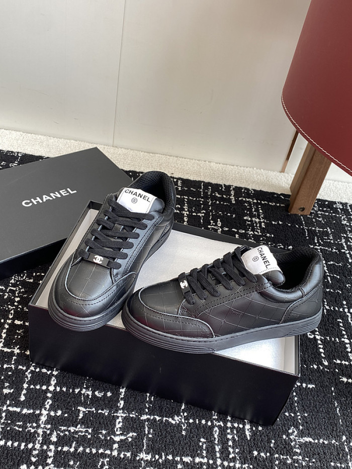 CHANEEL sneaker