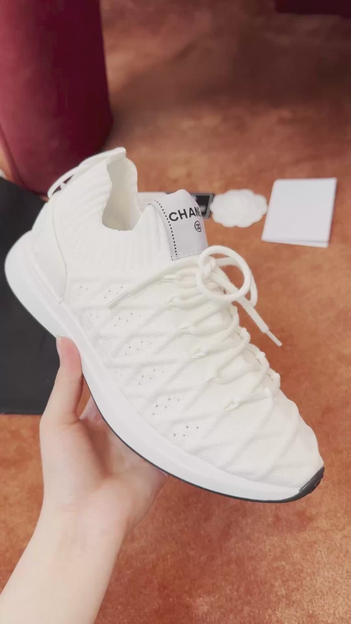 CHANEEL sneaker