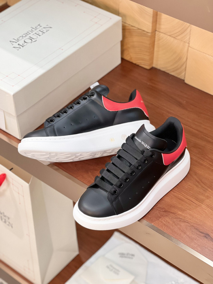 Alexander McQueen sneaker