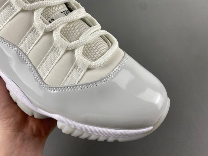 Air Jordan 11 AR0715-110