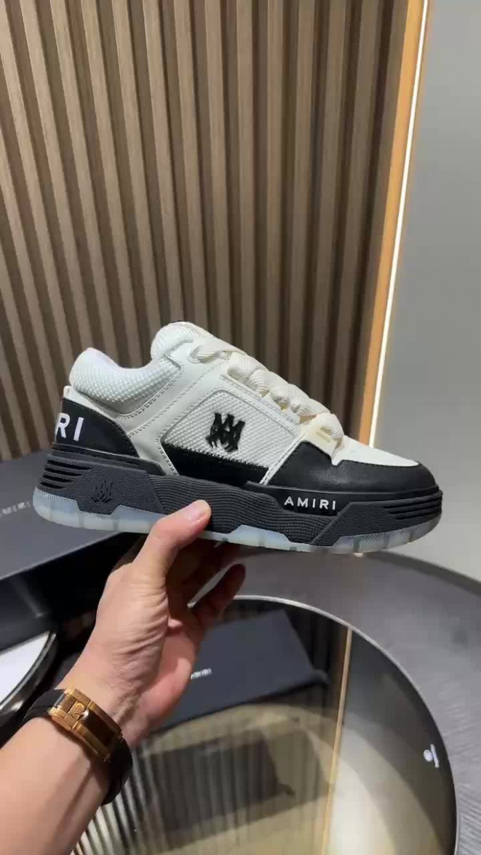 AM1R1 SNEAKERS