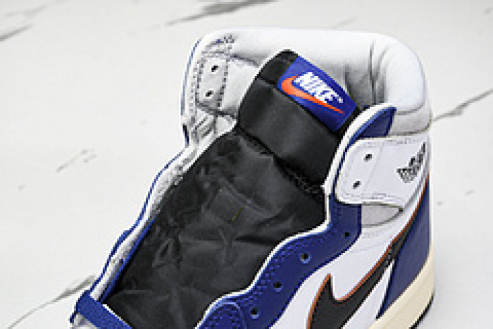 Air Jordan 1 High OG DZ5485-100