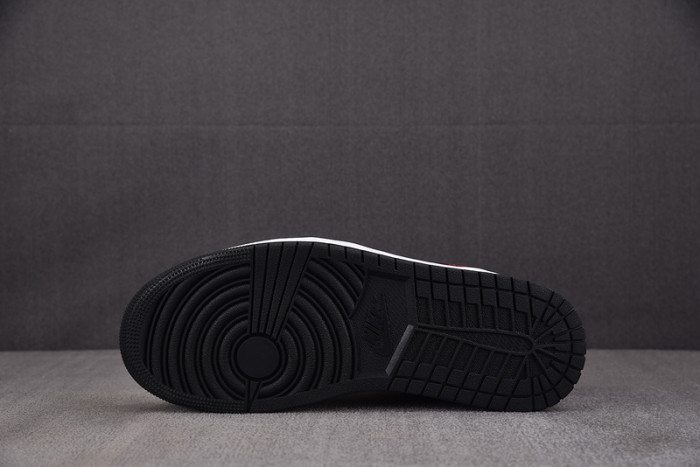 Air Jordan 1 Low Bred 553558-067