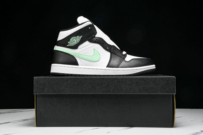 Air Jordan 1 Mid DQ8426-103