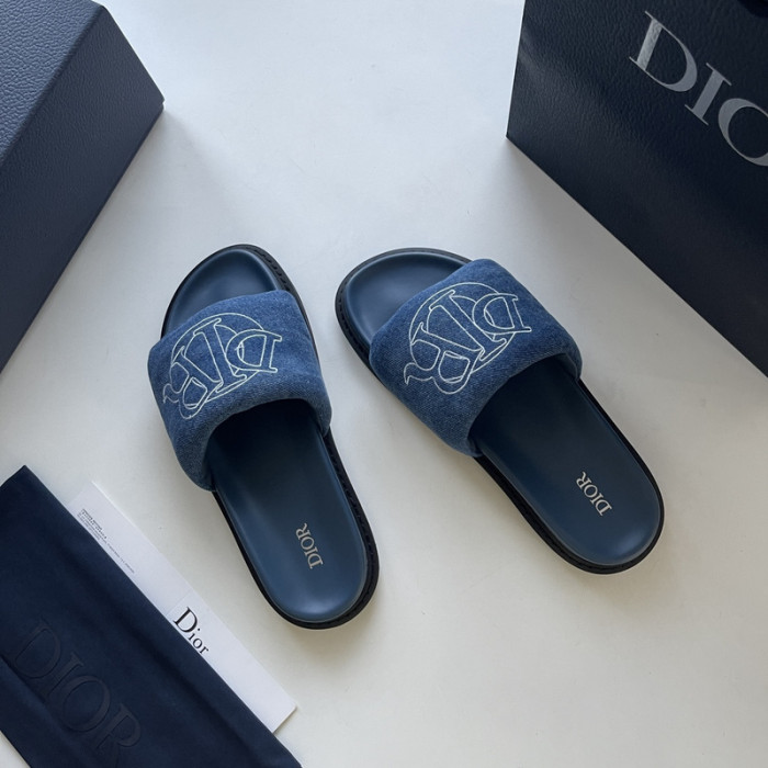 DO DESIGNER SLIPPERS