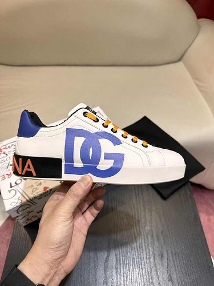 DG sneaker