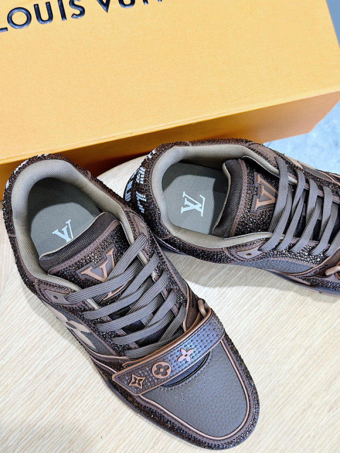 L&V SNEAKERS