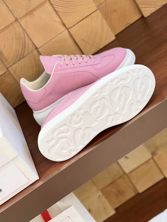 Alexander McQueen sneaker